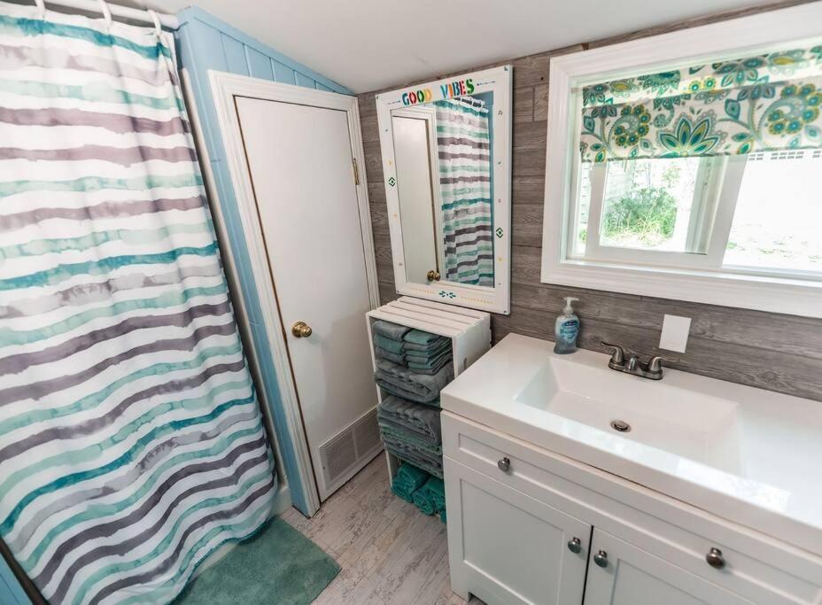 Big Blue Lake Cottages, Llc - Cottage #5 Holton Εξωτερικό φωτογραφία