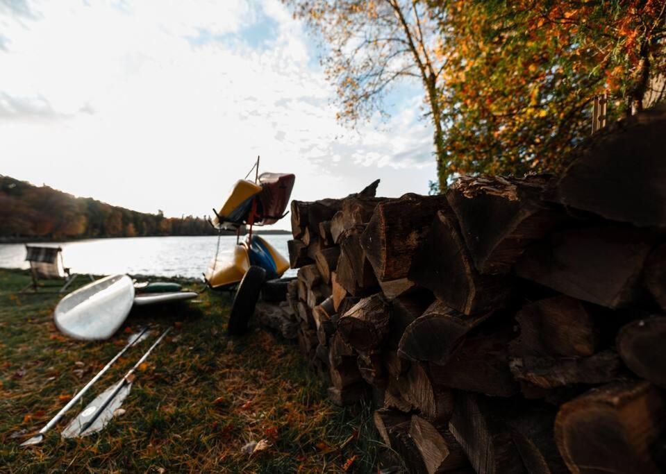 Big Blue Lake Cottages, Llc - Cottage #5 Holton Εξωτερικό φωτογραφία