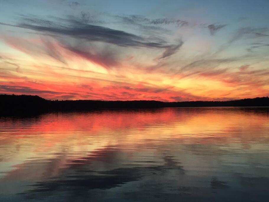 Big Blue Lake Cottages, Llc - Cottage #5 Holton Εξωτερικό φωτογραφία